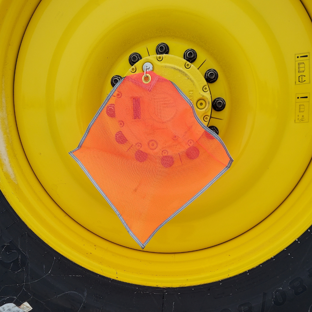 
                      
                        max duty truck safety flag being used with flag mag on rim of tire
                      
                    